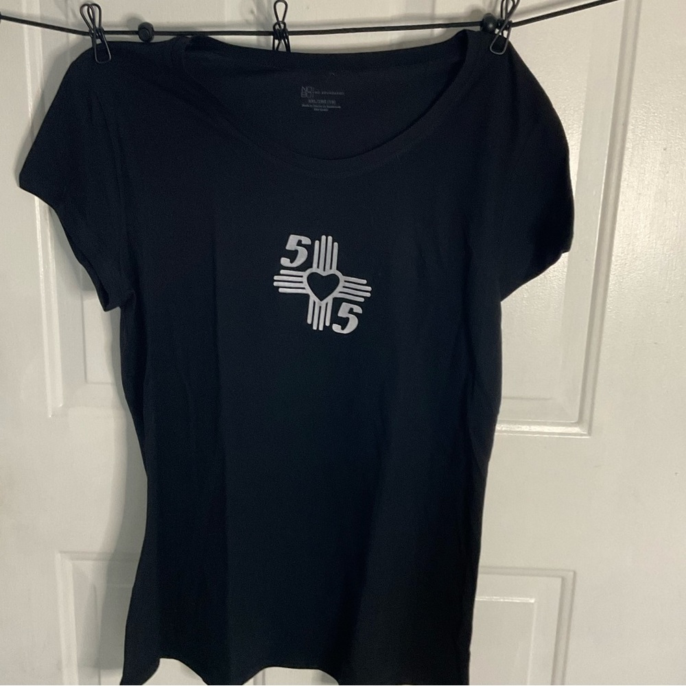 505 heart Zia women’s tee hand screen printed and designed